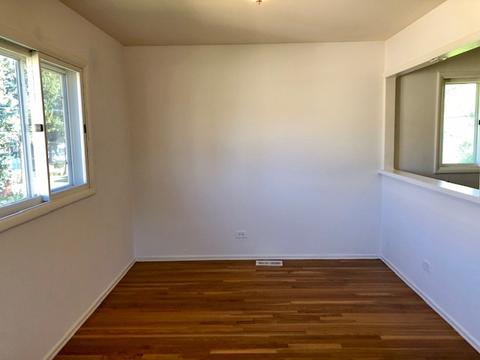 1345 Dennison Rd, Hoffman Estates, IL 60169 photo 12