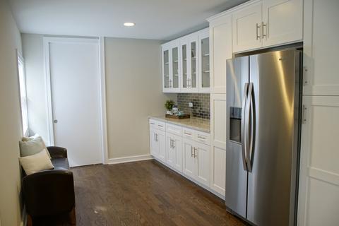 9830 S Winston Ave, Chicago, IL 60643 photo 2