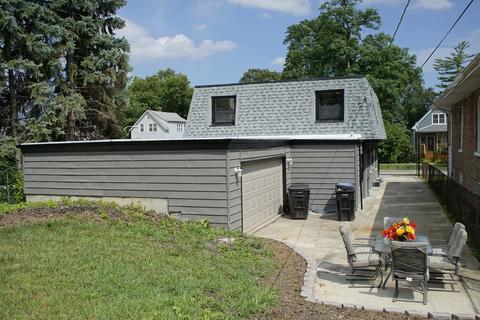9830 S Winston Ave, Chicago, IL 60643 photo 16