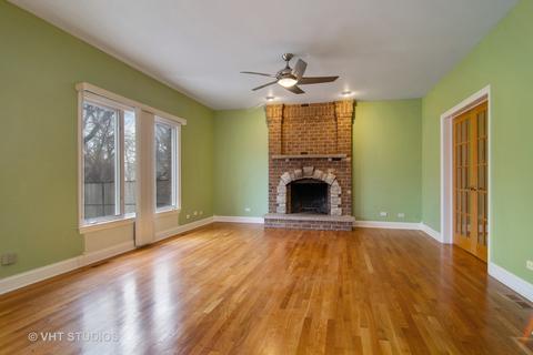 389 N Adele St, Elmhurst, IL 60126 photo 3