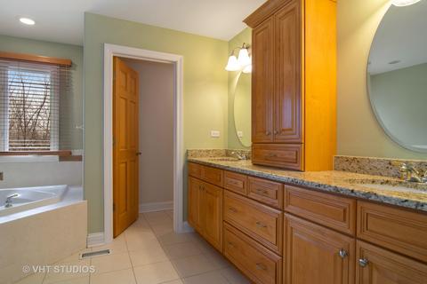 389 N Adele St, Elmhurst, IL 60126 photo 6