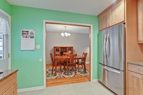 155 Saint Armand Ln, Wheeling, IL 60090 photo 7