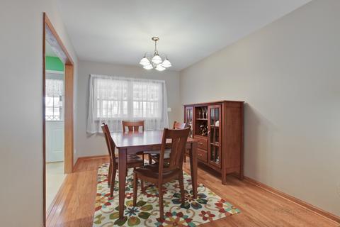 155 Saint Armand Ln, Wheeling, IL 60090 photo 5