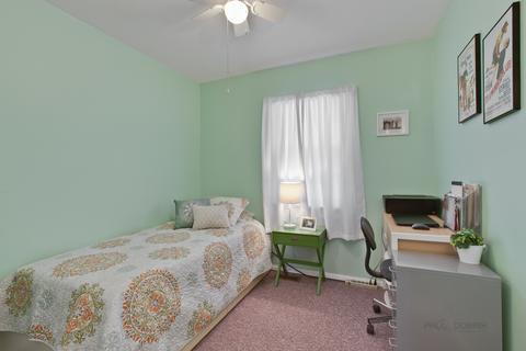 155 Saint Armand Ln, Wheeling, IL 60090 photo 12