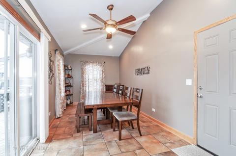 967 Valewood Rd, Bartlett, IL 60103 photo 4