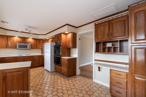 53 Graymoor Ln, Olympia Fields, IL 60461 photo 3