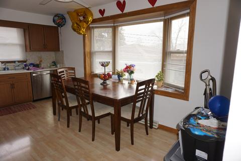 8450 S Octavia Ave, Bridgeview, IL 60455 photo 8
