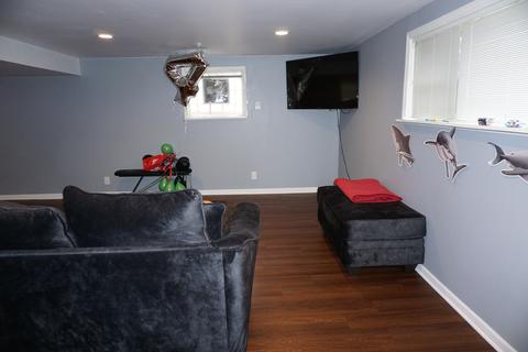 8450 S Octavia Ave, Bridgeview, IL 60455 photo 24