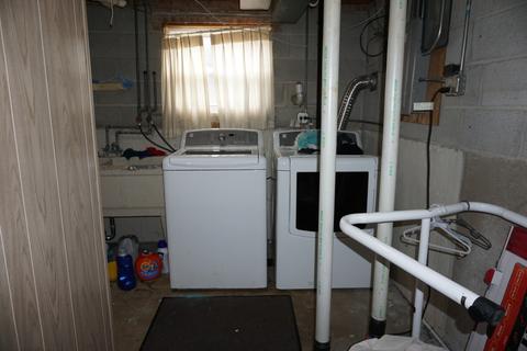 8450 S Octavia Ave, Bridgeview, IL 60455 photo 32