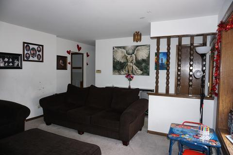 8450 S Octavia Ave, Bridgeview, IL 60455 photo 5