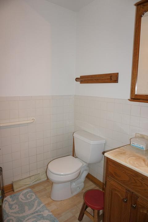 8450 S Octavia Ave, Bridgeview, IL 60455 photo 13