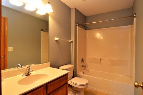 1099 Clover Dr, Minooka, IL 60447 photo 12