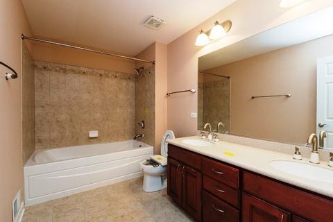 2742 Summit Dr, Glenview, IL 60025 photo 34