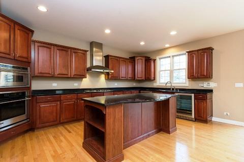 2742 Summit Dr, Glenview, IL 60025 photo 17