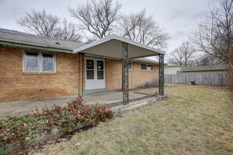 815 Breen Dr, Champaign, IL 61820 photo 6
