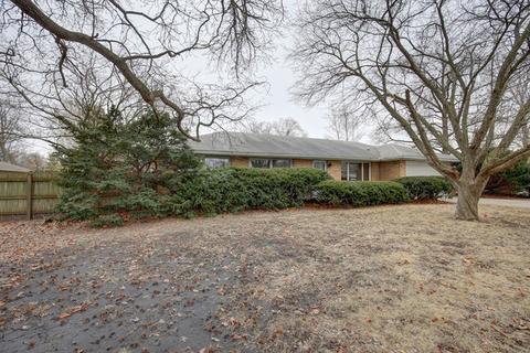 815 Breen Dr, Champaign, IL 61820 photo 3