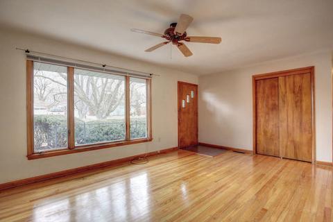 815 Breen Dr, Champaign, IL 61820 photo 13