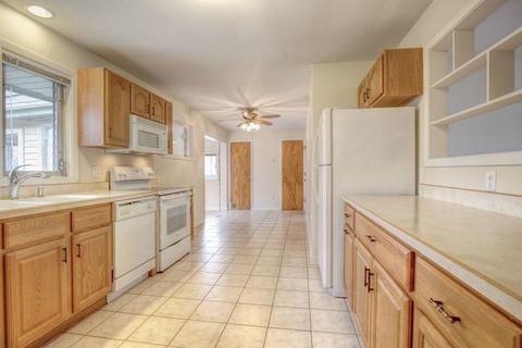 815 Breen Dr, Champaign, IL 61820 photo 16