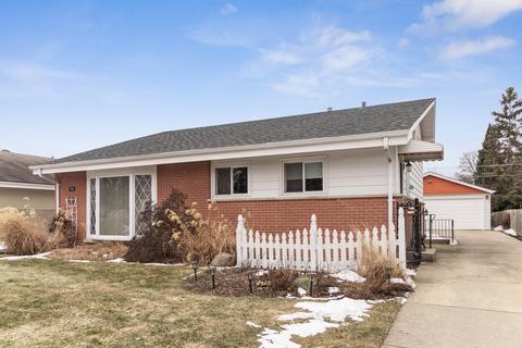 706 N Pine St, Mount Prospect, IL 60056 photo 1