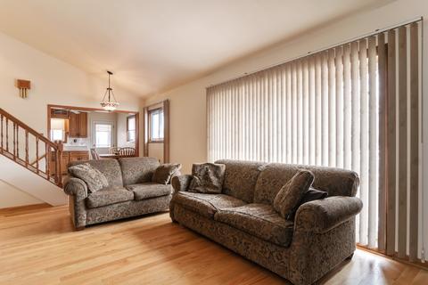 706 N Pine St, Mount Prospect, IL 60056 photo 3