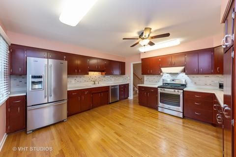 1900 Plainfield Dr, Des Plaines, IL 60018 photo 4