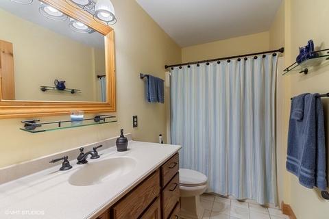 8206 Nolan St, Harvard, IL 60033 photo 21