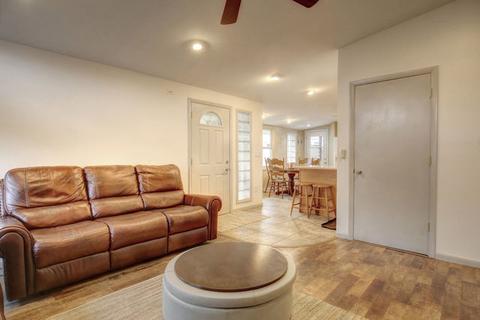 814 Breen Dr, Champaign, IL 61820 photo 12