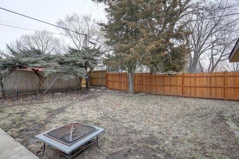 814 Breen Dr, Champaign, IL 61820 photo 4