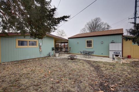 814 Breen Dr, Champaign, IL 61820 photo 3