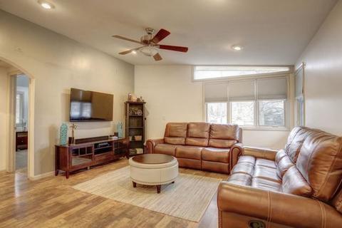 814 Breen Dr, Champaign, IL 61820 photo 10