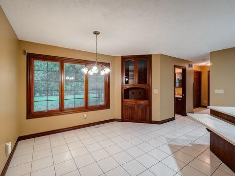6 Silverberry Ct, Bloomington, IL 61704 photo 10