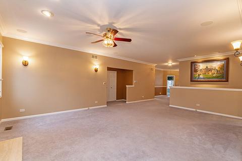 671 Rose Ln, Bartlett, IL 60103 photo 17