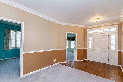 671 Rose Ln, Bartlett, IL 60103 photo 2