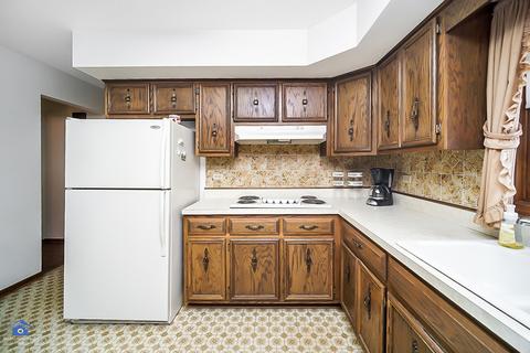 2031 Kettle Ct, Lansing, IL 60438 photo 5