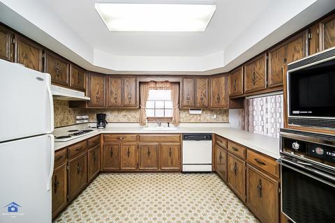 2031 Kettle Ct, Lansing, IL 60438 photo 4