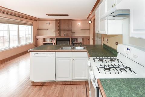 496 Rose Ln, Bartlett, IL 60103 photo 9