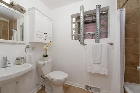 1442 E 72nd Pl, Chicago, IL 60619 photo 10