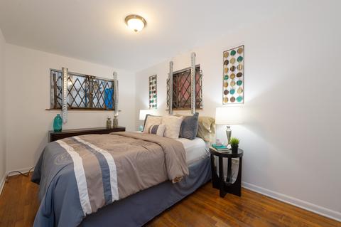 1442 E 72nd Pl, Chicago, IL 60619 photo 6