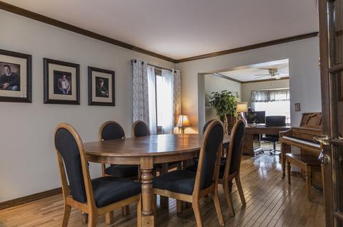 222 Gingerbrook Ln, Bartlett, IL 60103 photo 3
