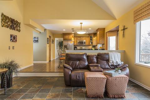 192 Wilcox Dr, Bartlett, IL 60103 photo 7