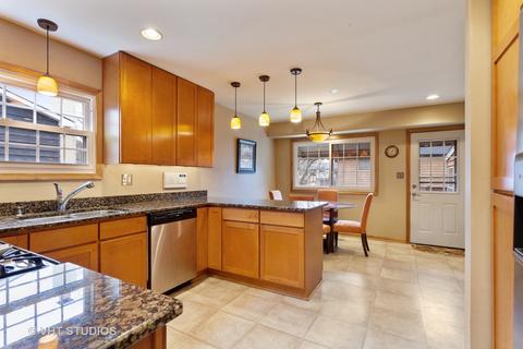 303 E Harrison St, Elmhurst, IL 60126 photo 15