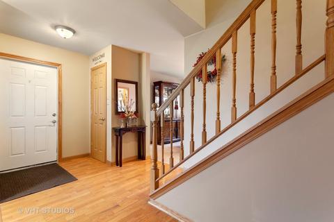 303 E Harrison St, Elmhurst, IL 60126 photo 5