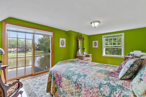 87 Oregon Ave, West Dundee, IL 60118 photo 8