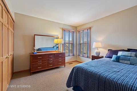 1825 Kelley Dr, Hoffman Estates, IL 60192 photo 14