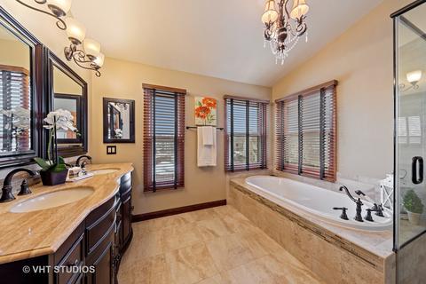 1825 Kelley Dr, Hoffman Estates, IL 60192 photo 12