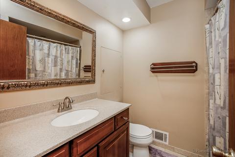 1917 N Summit St, Wheaton, IL 60187 photo 14