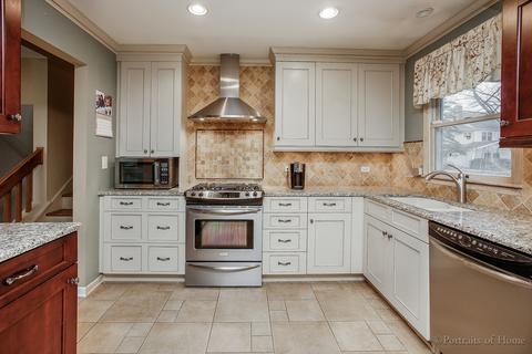 1917 N Summit St, Wheaton, IL 60187 photo 10
