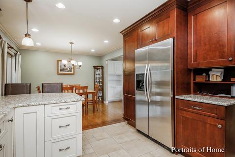 1917 N Summit St, Wheaton, IL 60187 photo 3