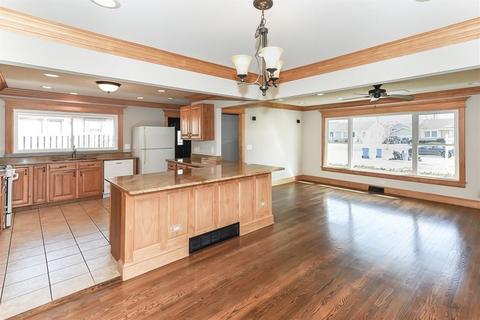 124 N Hale Ave, Bartlett, IL 60103 photo 7