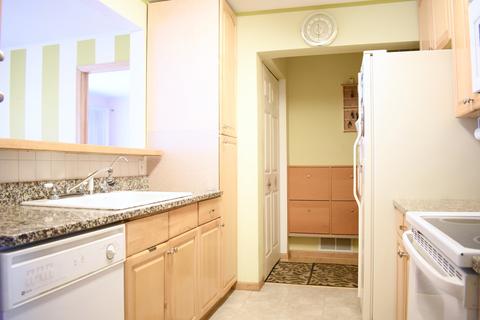 663 Darien Ct, Hoffman Estates, IL 60169 photo 5